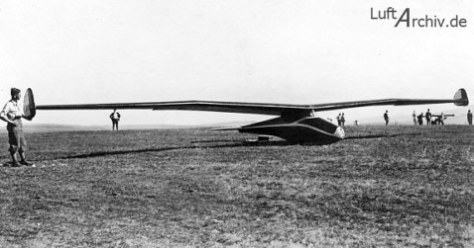 1933: Aka Flug Stuttgart F-1 Fledermaus, design Willy Fiedler